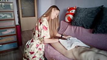 Hot Babe's HandJob Massage