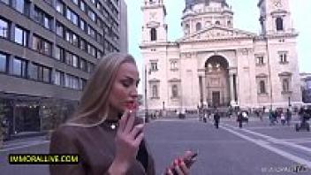 CRAFTY GUY GIVES CURVY MILF A CREAMPIE: Funny British Guy Bangs Huge Tits & Phat Ass Kayla Green